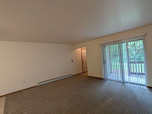 4th image of 1053-63 Stillmeadow Ln #1053-8307