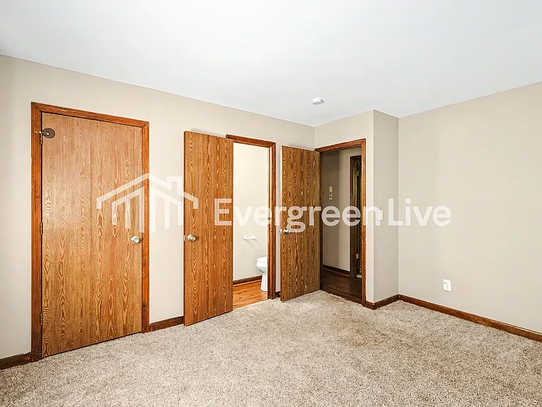 521 Stevenson Rd — Photo 13