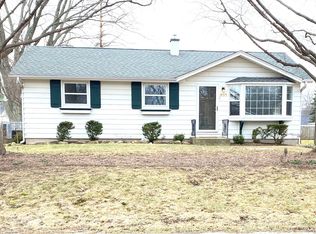 18103 W Big Oaks Rd, Grayslake, IL 60030