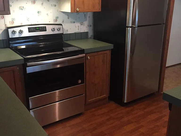 140 Bowles Ln — Photo 5