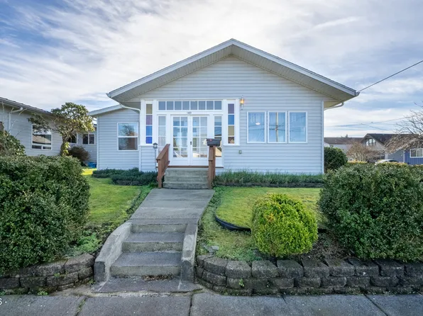 1403 5th St, Tillamook, OR 97141