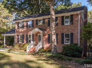 1005 Cedarhurst Dr, Raleigh, NC 27609
