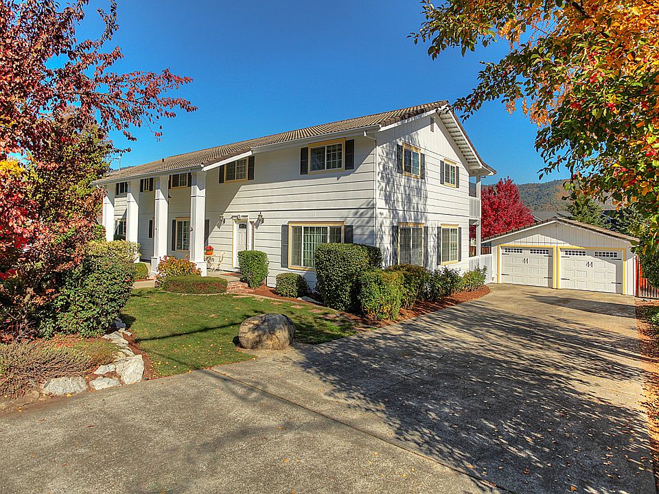 Beautiful Colonial