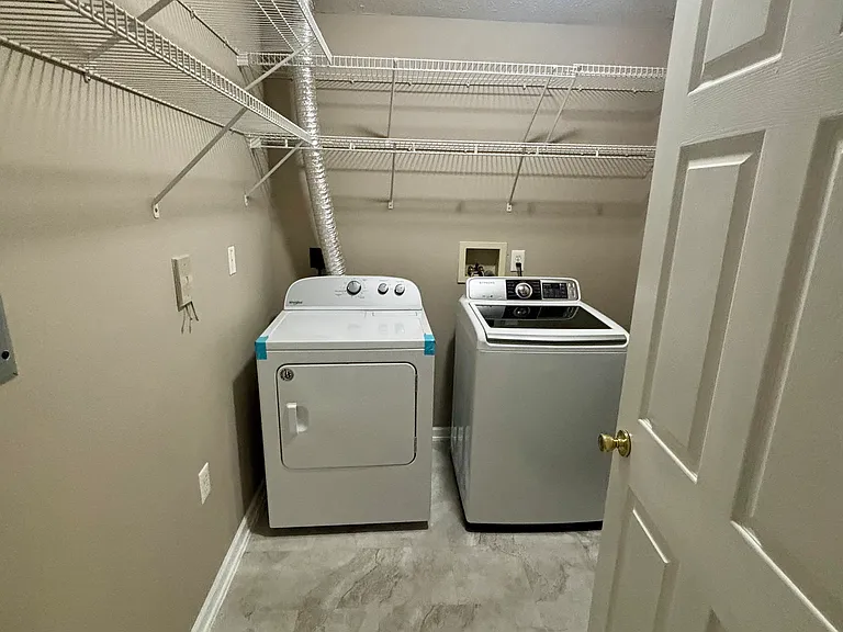 10405 Trotters Pointe Dr #204 — Photo 30