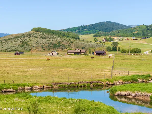 5352 County Road 114, Etna, WY 83118