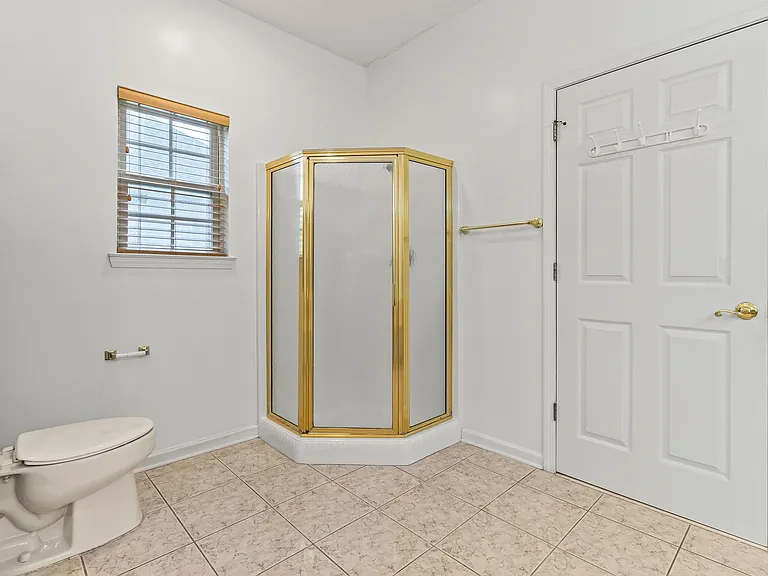 620 Woodbine Ct — Photo 15