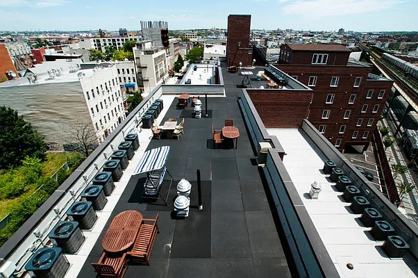 Rented by Level Group | media 41