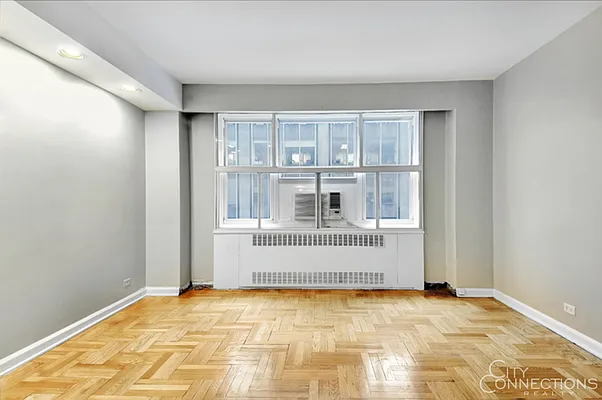 Rented by City Connections Realty | media 9