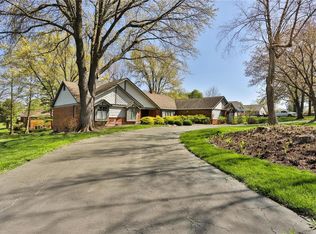 2320 Clifton Forge Dr, Saint Louis, MO 63131