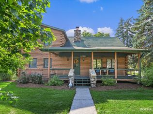 1260 Dairy Ln, Crete, IL 60417