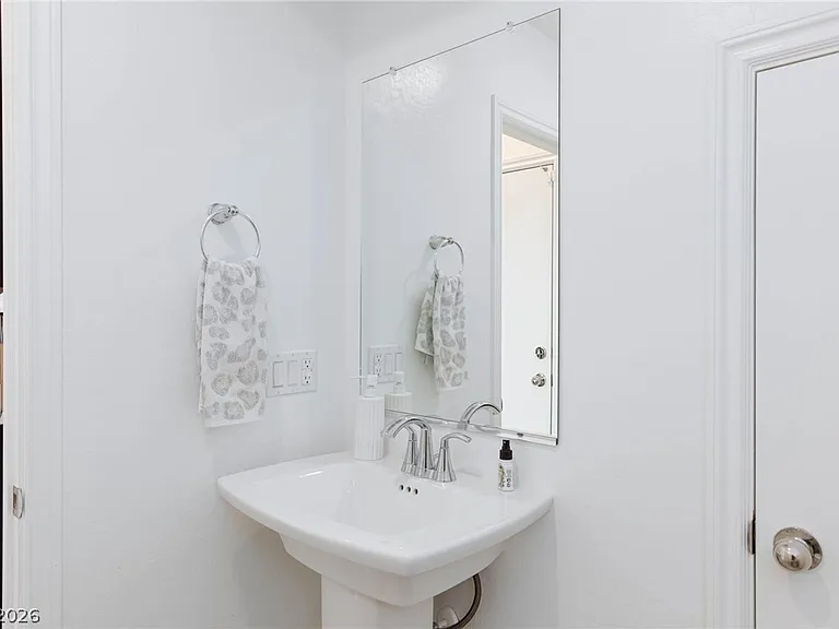 7792 Vino Vranec Ct — Photo 12