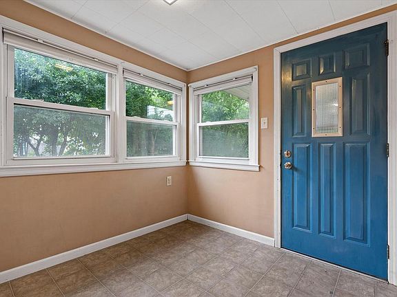 4th image of 5006 North Port Washington ROAD