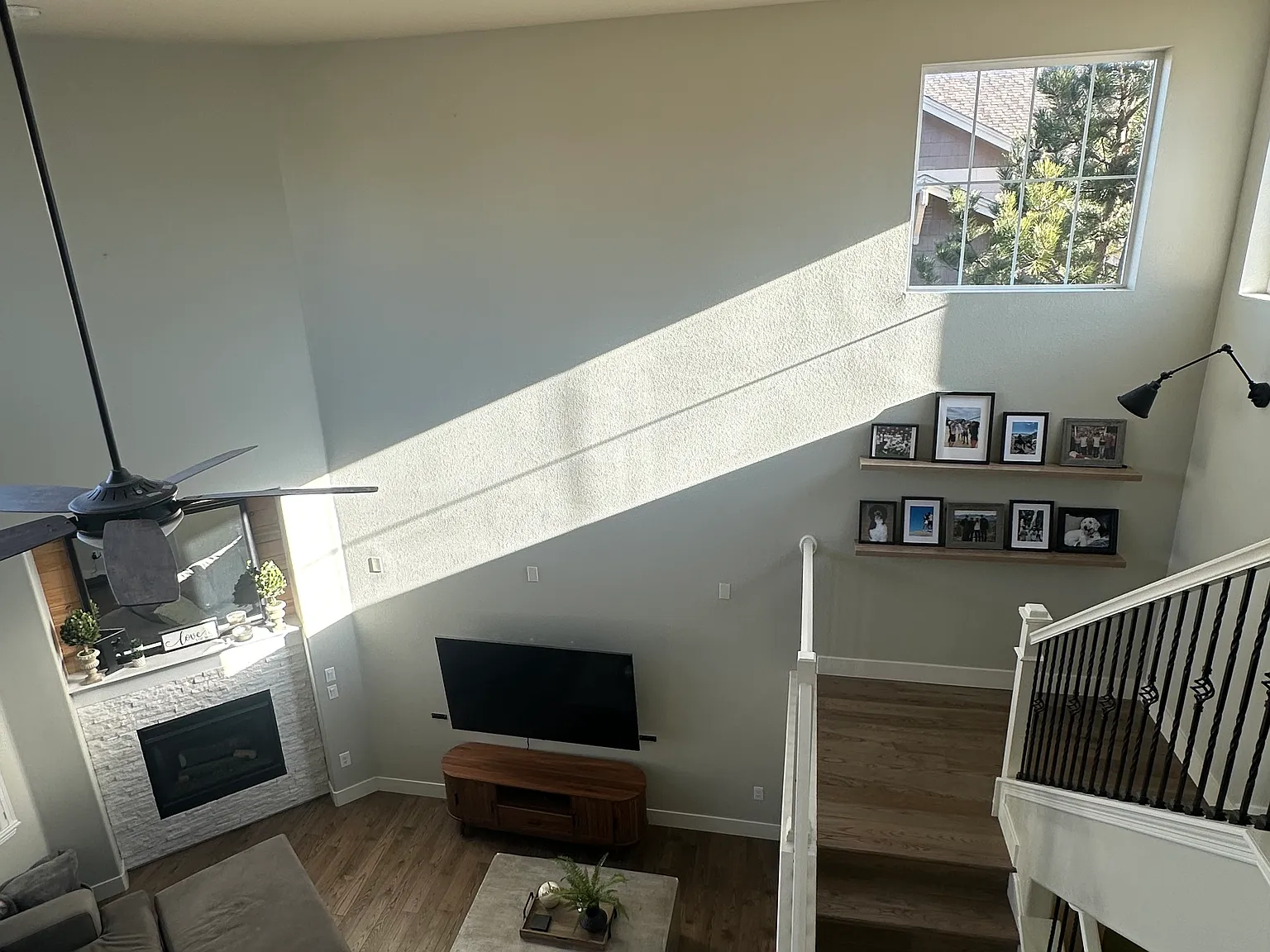 5 bed, 3774 sqft, $6,250 — Photo 3