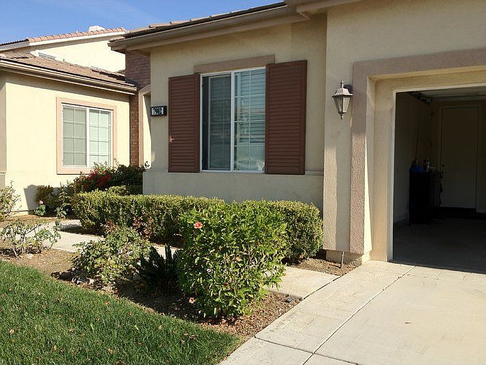 Front Door Infront Of Garage