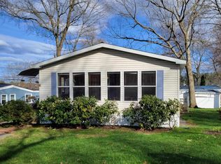 4 Oak Hill Dr, Hampstead, NH 03841