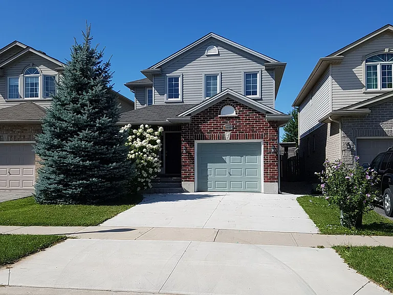 2206 Coronation Dr — Photo 28