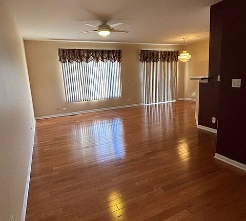 Family and dining w/o furniture