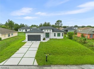 3513 20th St SW, Lehigh Acres, FL 33976