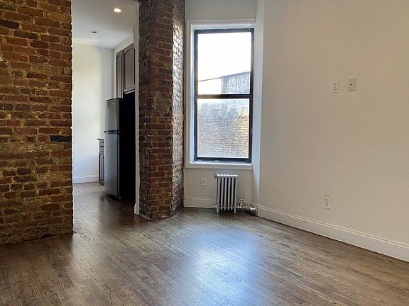 3rd image of 213 E 4th St #12A