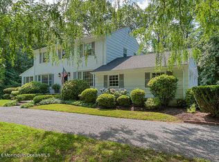 19 Holly Tree Ln, Rumson, NJ 07760