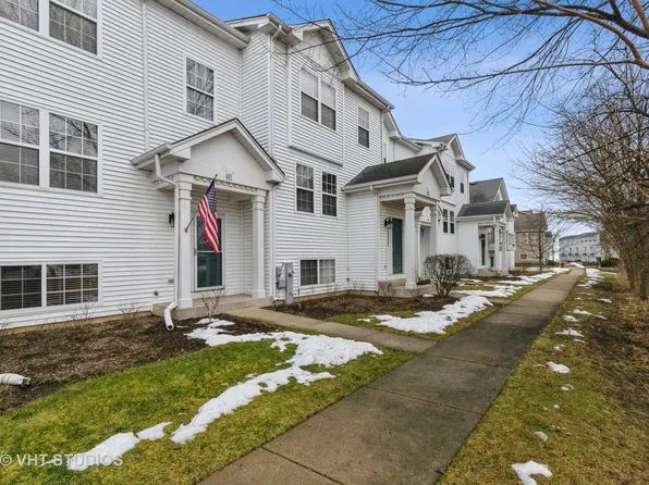 551 N Triumph Ct, Hainesville, IL 60073