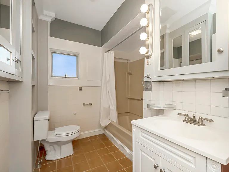52 Barrett St #1 — Photo 17