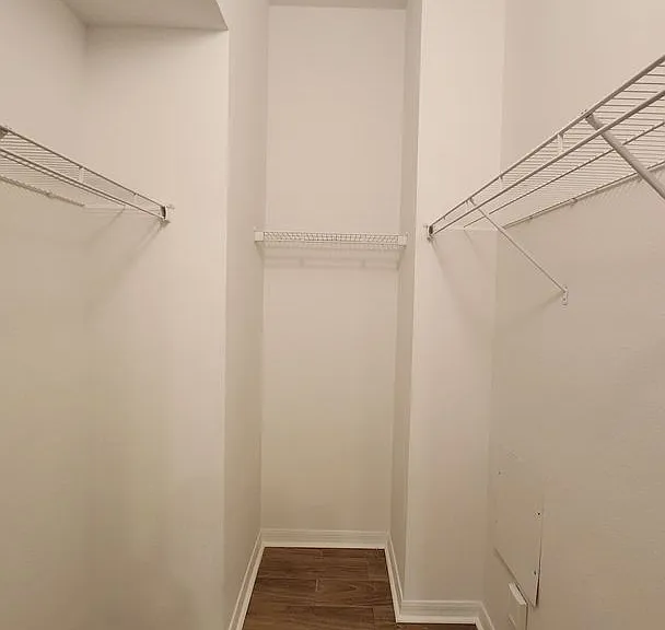7955 Carriage Pointe Dr — Photo 14
