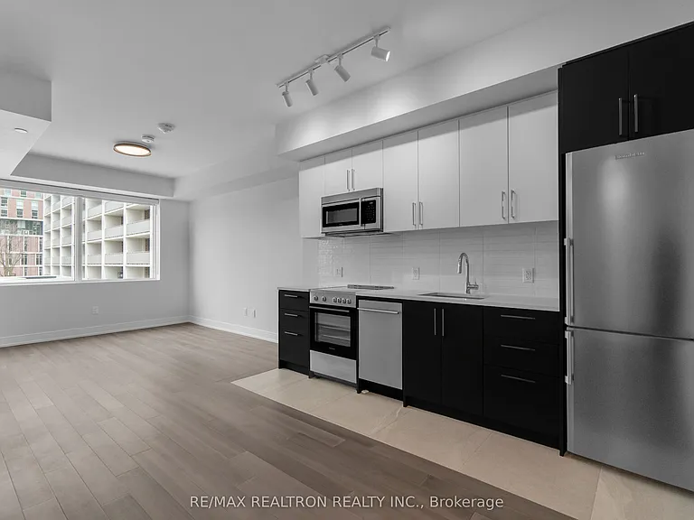 664 Spadina Ave #205 — Photo 4