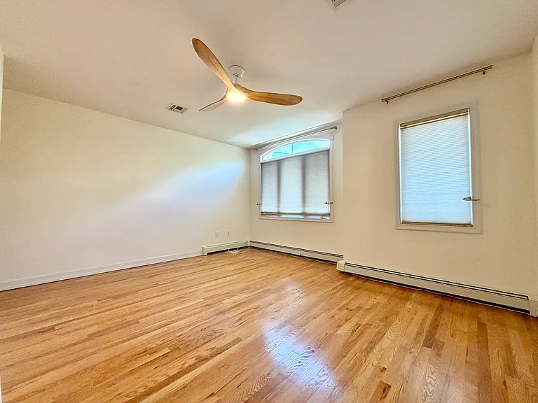 204 Sneden Ave #2 — Photo 26