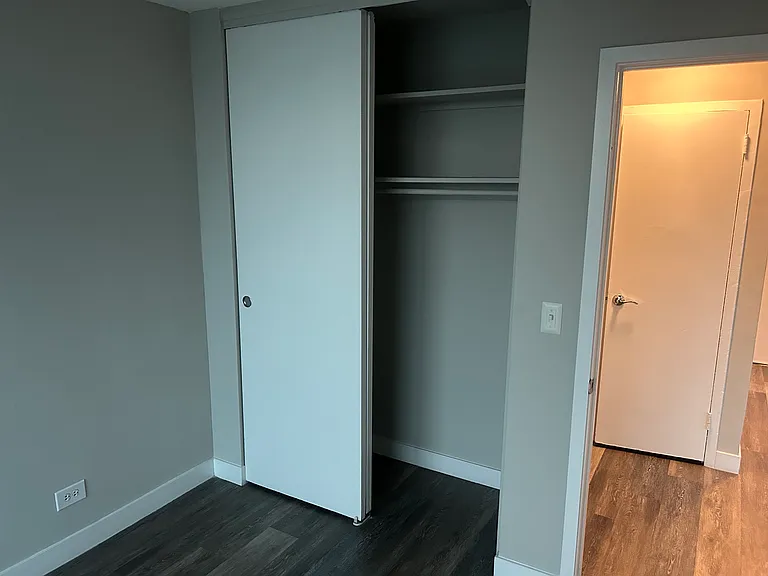 5600-01 N Sheridan Rd #18E — Photo 13
