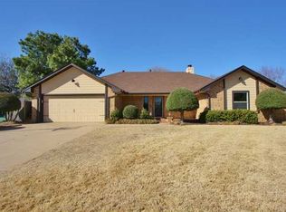 10029 Thompson Ave, Yukon, OK 73099