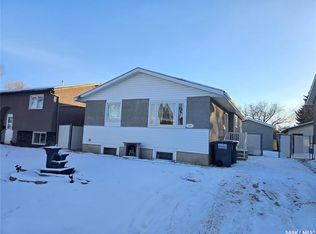 210 Western CRESCENT, Saskatoon, SK S7H 4J6