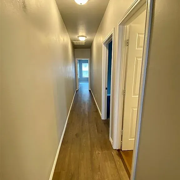 1040 E Richmond Ave — Photo 5