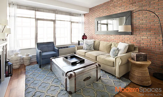 Sold by Modern Spaces | media 2