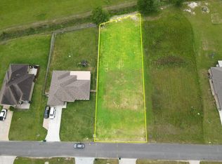 Chestnut St, Iowa, LA 70647