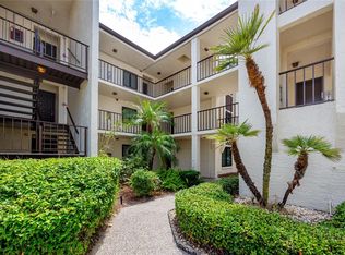 2207 Belleair Rd APT B30, Clearwater, FL 33764