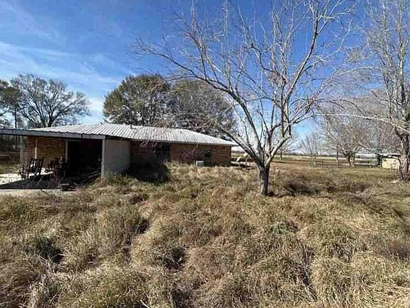 2nd image of 4417 Chataignier Rd