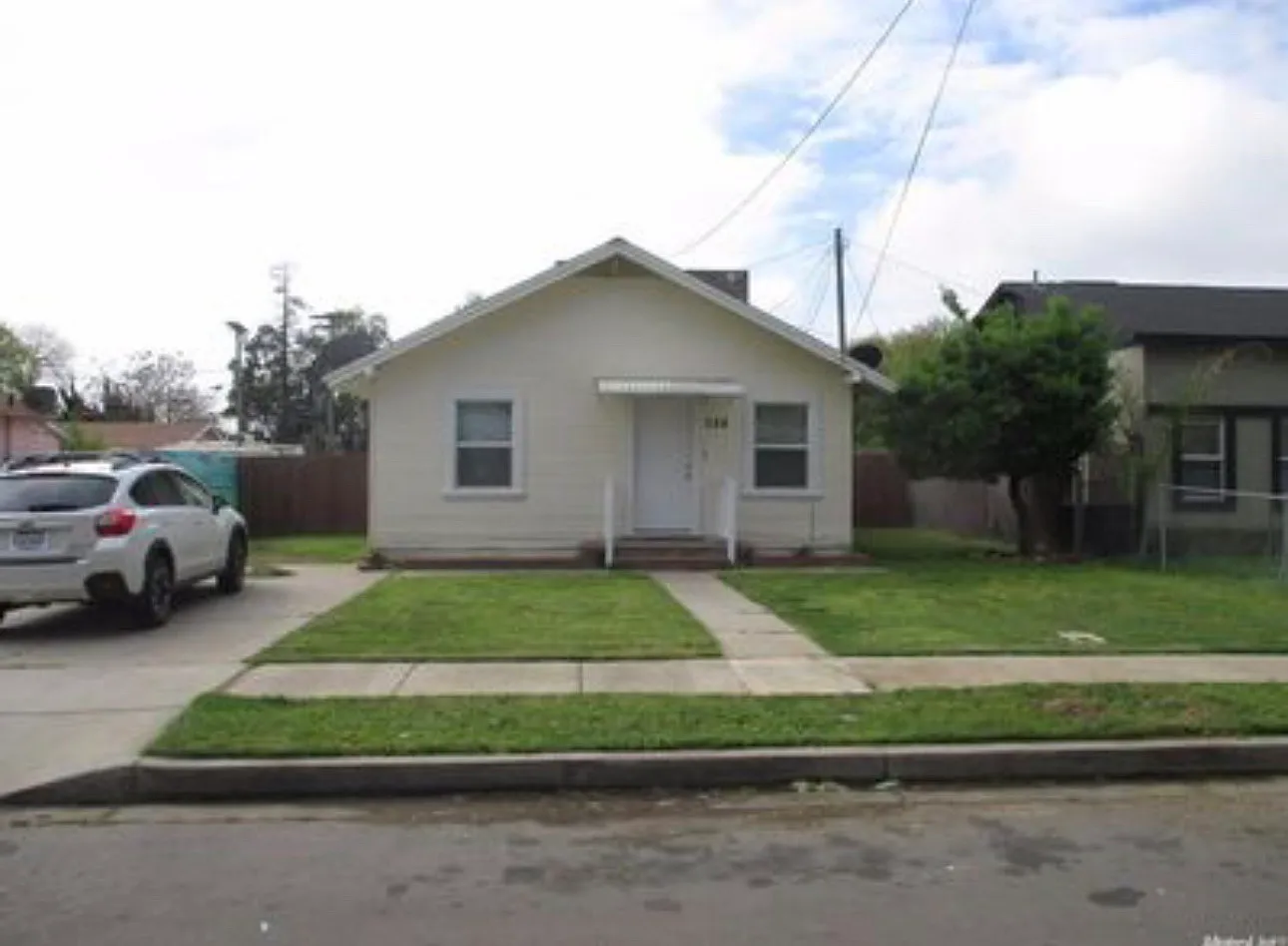 2 bed, 726 sqft, $1,750 — Photo 1