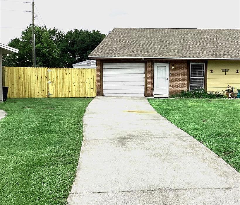 1st image of 2934 Martha Ln