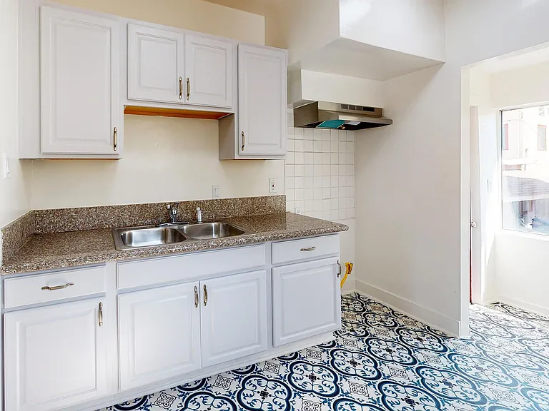 1532 Scott Ave — Photo 31