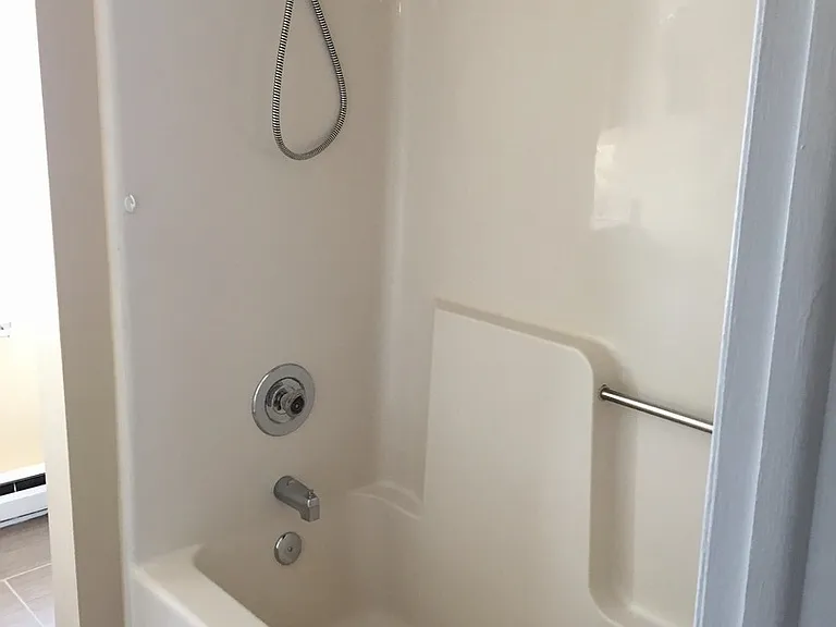 Huntington Apartments — Photo 31