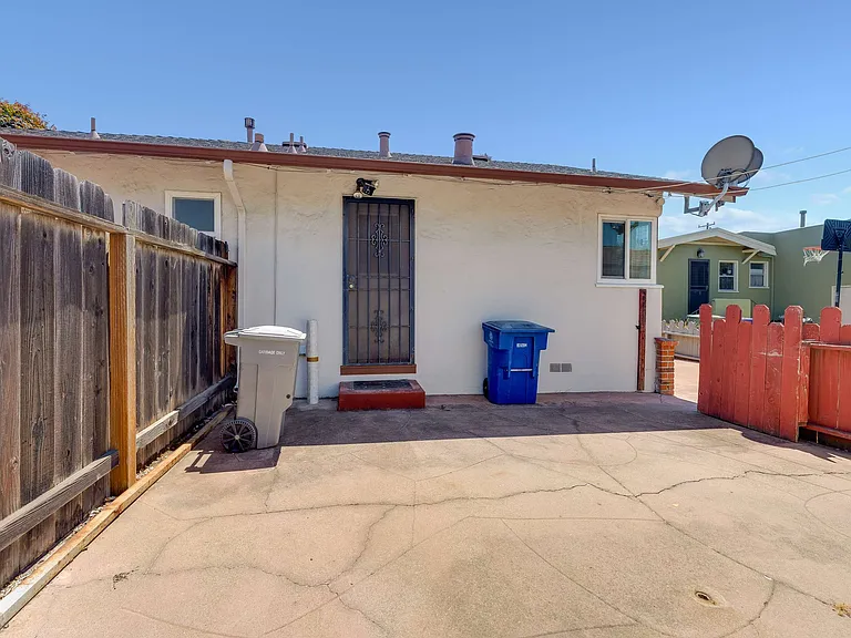 250 Begier Ave #250 — Photo 22