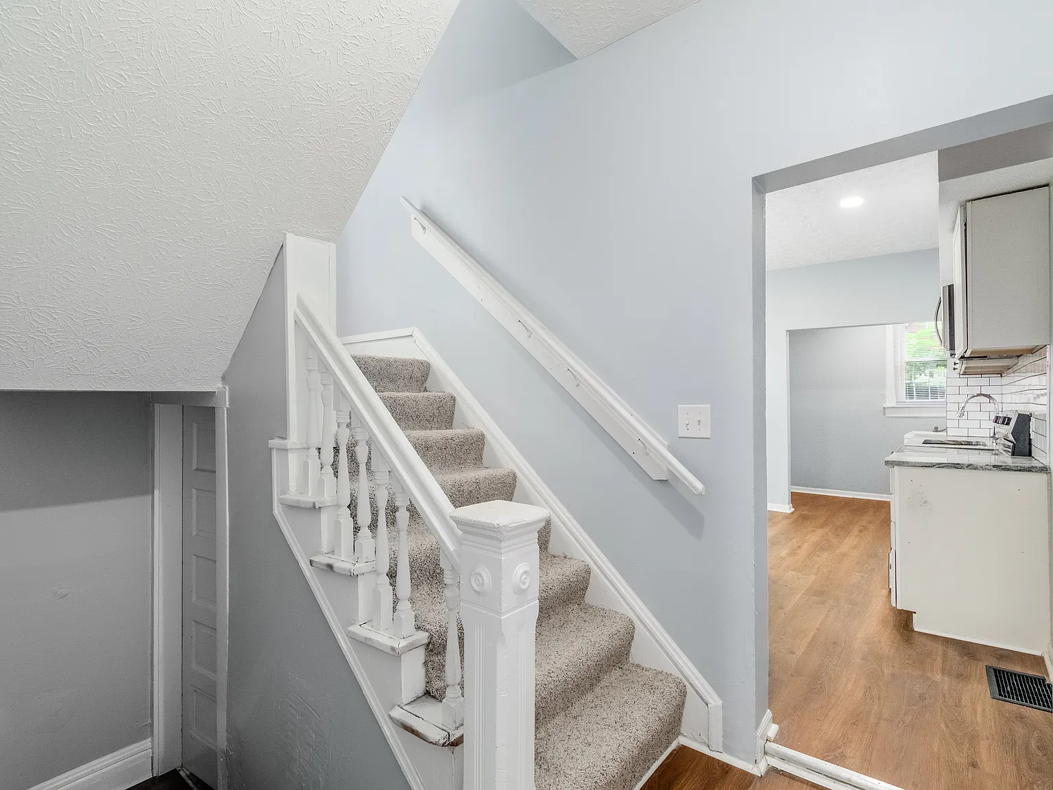 4 bed, 1840 sqft, $1,900 — Photo 4
