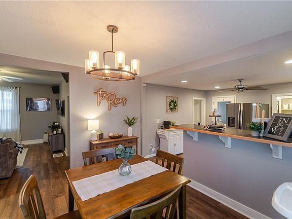 4th image of 1018 N 10th St