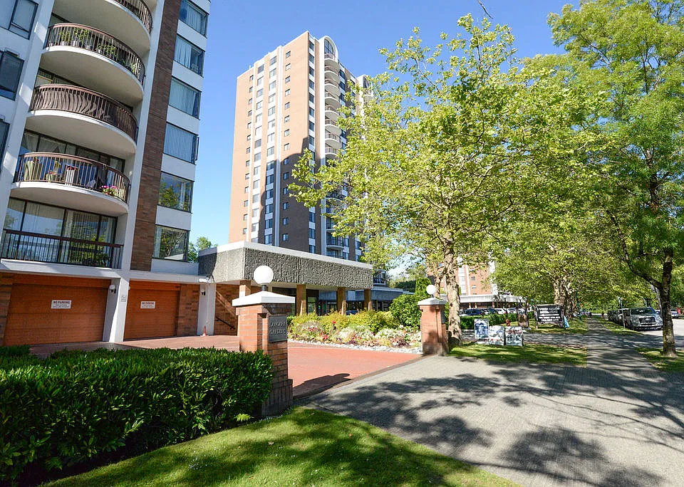621 W 57th Ave #101