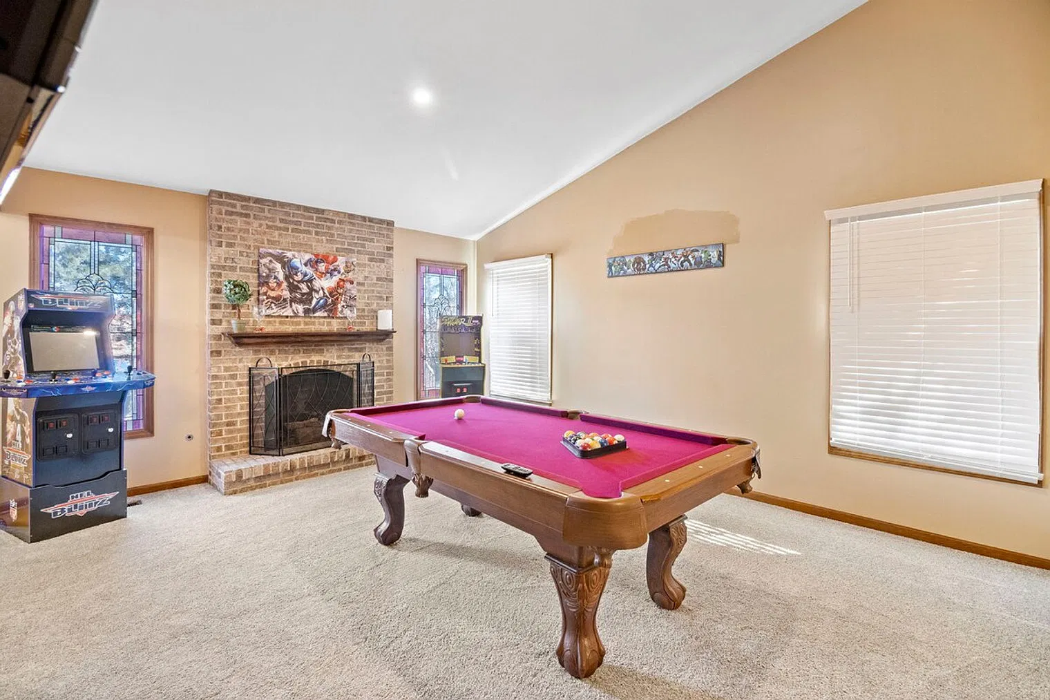 5 bed, 2.5 bath, $16,842 — Photo 2