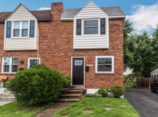 225 Willard Dr, Ridley Park, PA 19078