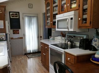 16 W Center St, Nazareth, PA 18064