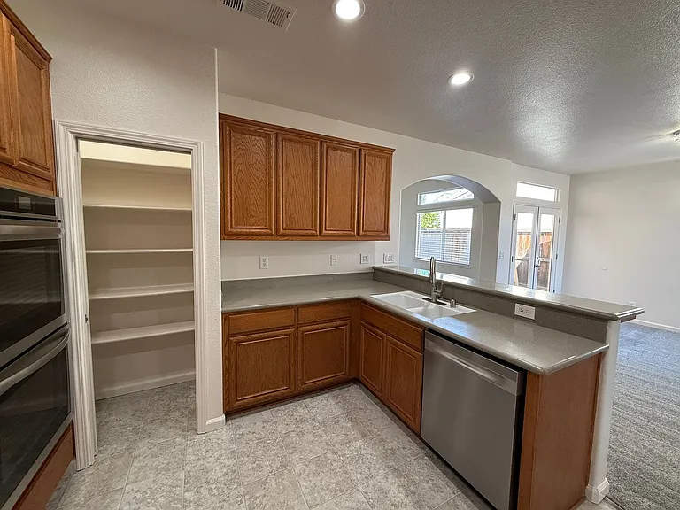 1836 Encina Ave — Photo 23