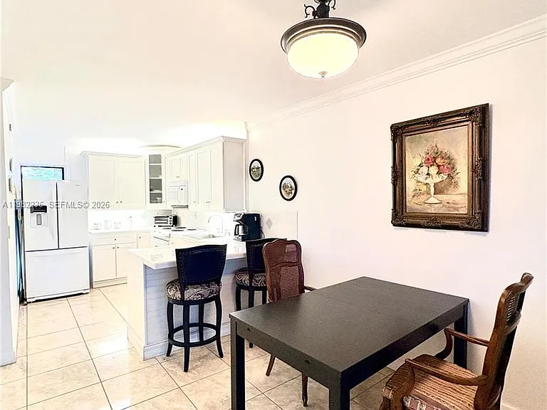 20500 W Country Club Dr #410 — Photo 10